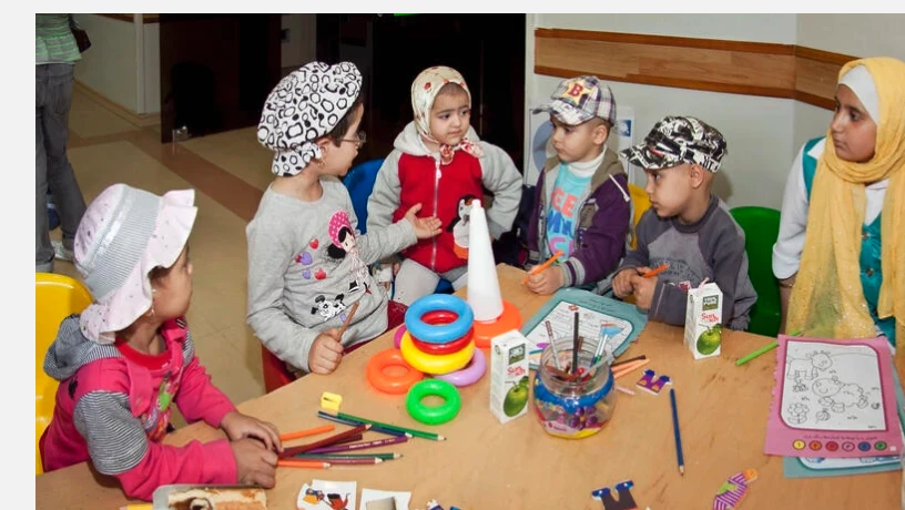 UNHCR feature story: Iranian charity provides medical care to refugee children